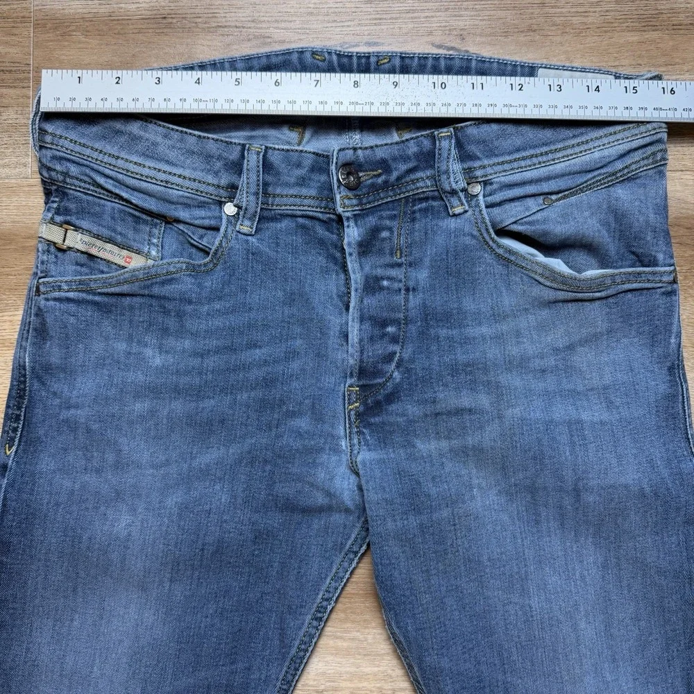 Diesel Belther Jeans Mens 30x32 Blue Slim Tapered Stretch Denim Button Fly 0814W